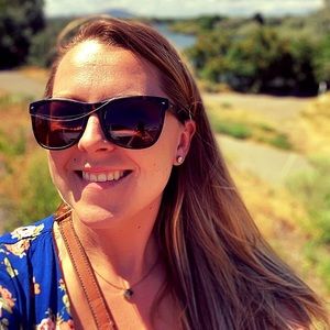 Meet your Posher, Christine